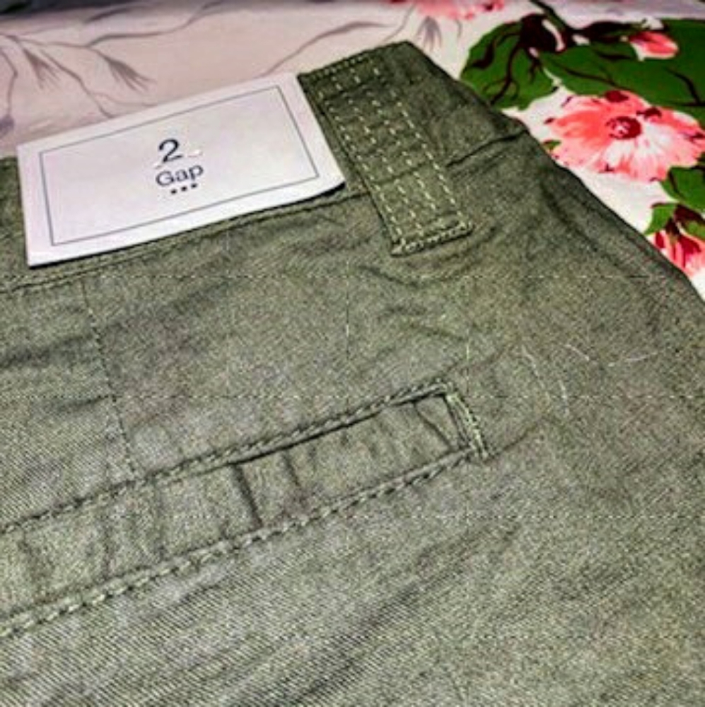 GAP Linen Utility Shorts